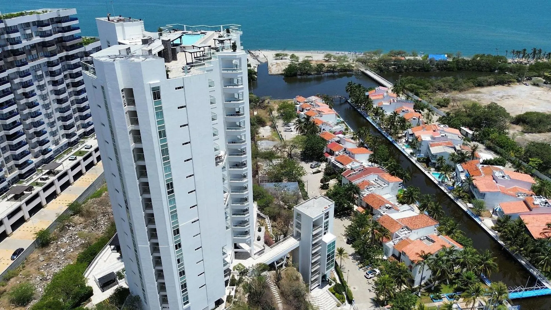 Edificio Areia En Pozos Colorados, Apto 2 Habitaciones 2 Banos Santa Marta  0*, Santa Marta (Magdalena)
